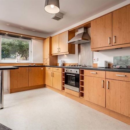 Walker Suite No 60 - Donnini Apartments Kilmarnock Dış mekan fotoğraf
